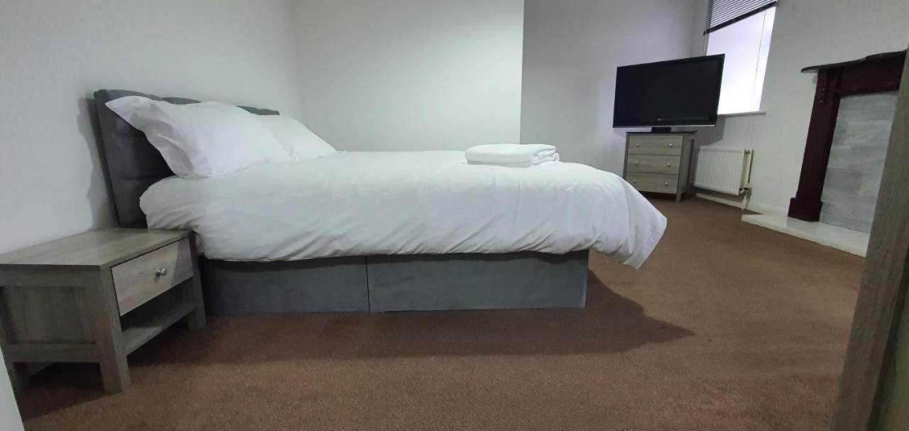 24Hr Self Check In Apartment Central Barnsley Ngoại thất bức ảnh